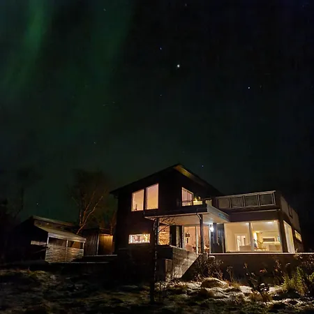 Beachhouse Hov (Tjeldsund)