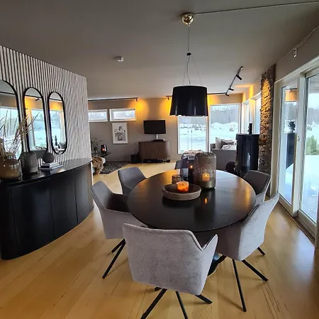 Beachhouse Hov (Tjeldsund)