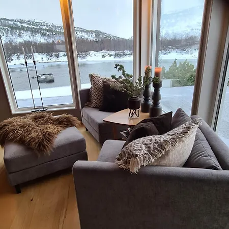 Beachhouse Holiday home Hov (Tjeldsund)
